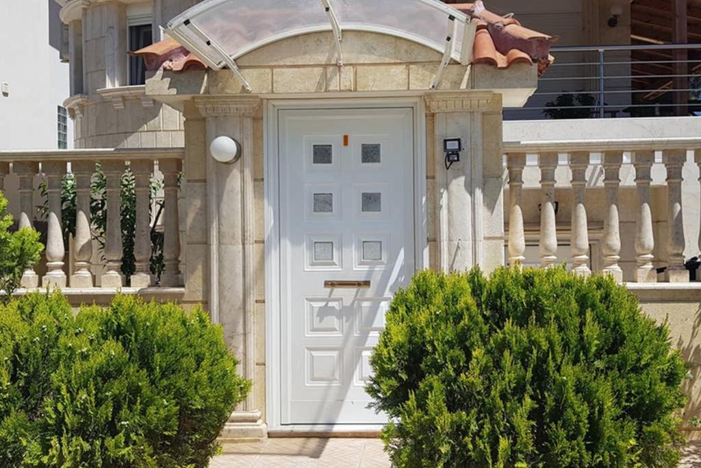 Renovated Lovely Apartment Near Airport & Sea Porto Rafti Exterior photo
