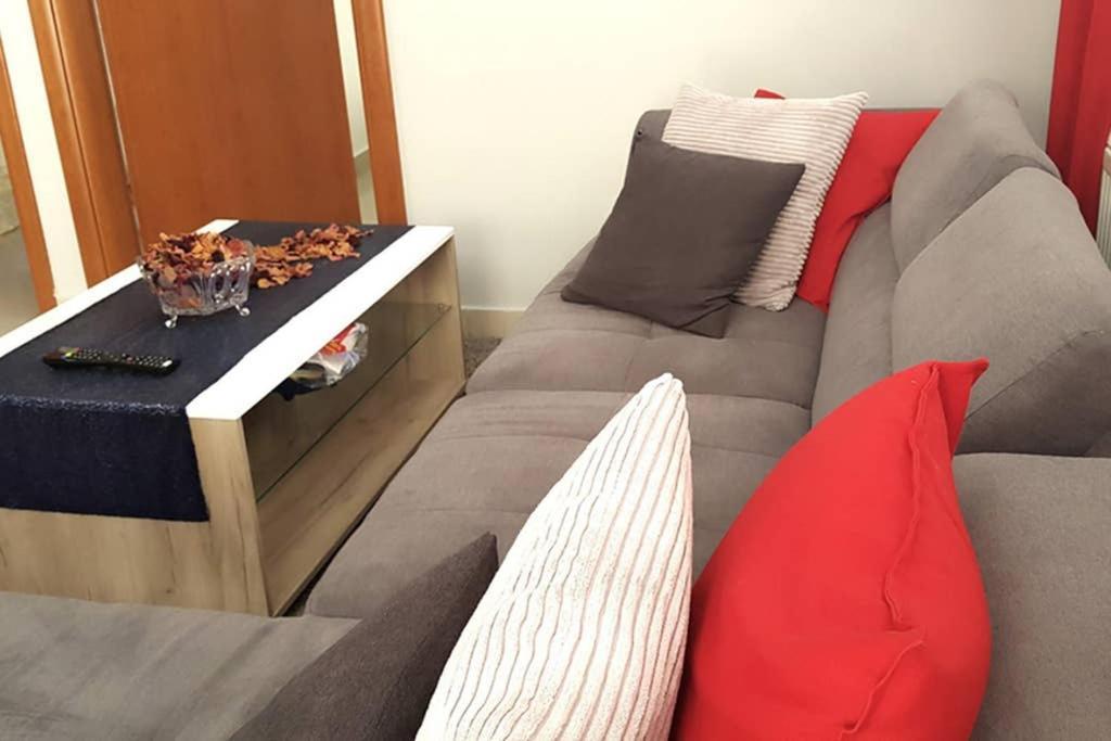 Renovated Lovely Apartment Near Airport & Sea Porto Rafti Exterior photo