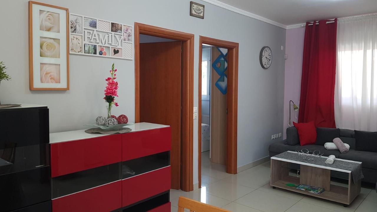 Renovated Lovely Apartment Near Airport & Sea Porto Rafti Exterior photo